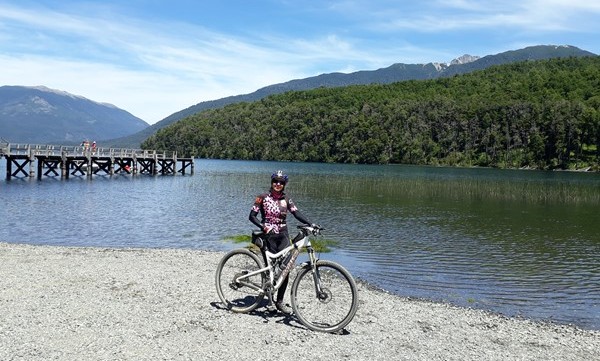 Cycling 7 lakes Patagonia Argentina